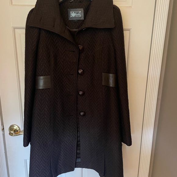 Mackage Coat Cocoa Brown and Black Leather Belt Funnel Collar Size Large - Picture 9 of 11